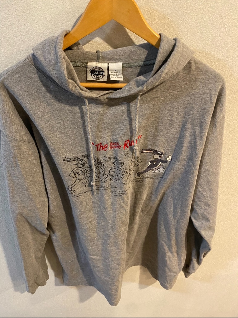 Vintage Grey‎ Bugs Bunny Pullover Hoodie The Bugs Bunny Run Vintage Sweatshirt